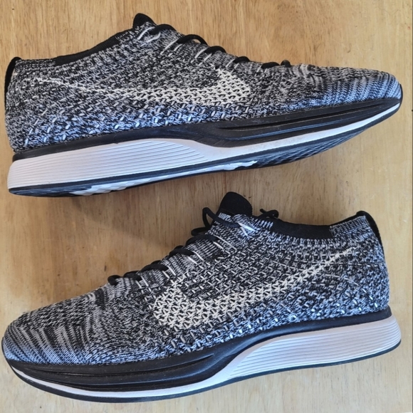 Nike Flynit racer Oreo 2.0 - Picture 1 of 5